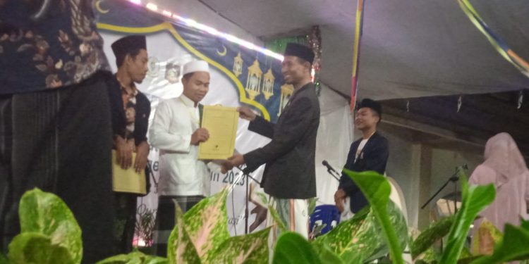 Kepala Desa Pengenjek Hadiri Penutupan MTQ Ke-XXX 2023